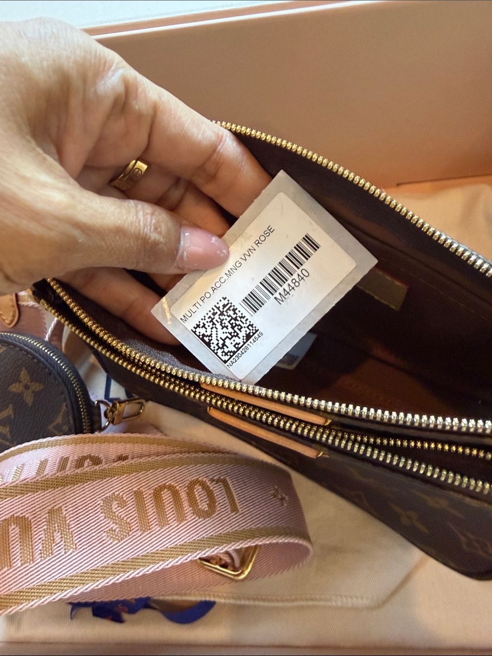 Louis Vuitton Monogram Multi-Pochette with Pink Strap - Picture 5 of 5